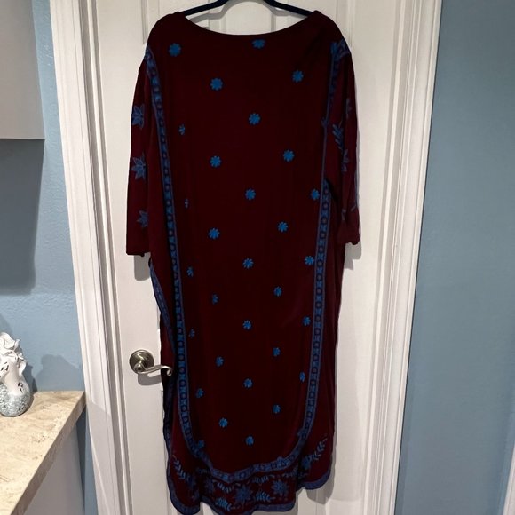 FREE PEOPLE Tops - PRE-OWNED FREE PEOPLE EMBROIDERED MAXI TUNIC TEE